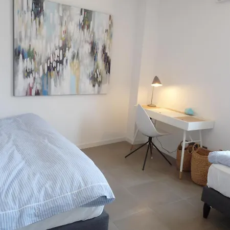 Sleeps 6 Pool Air Con Wifi Lejlighed *